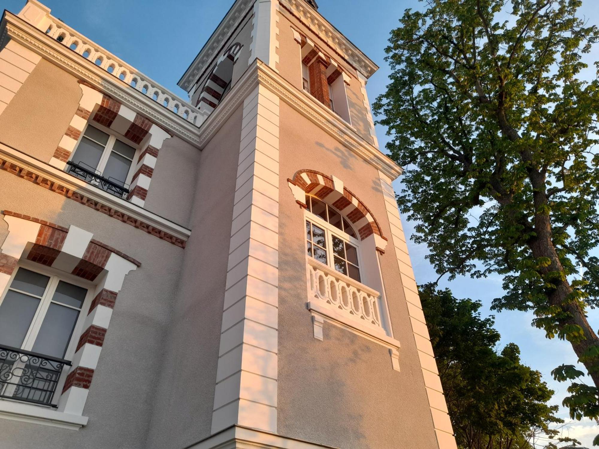 Appart Dans Petit Chateau En Centre Ville Lagny Esterno foto